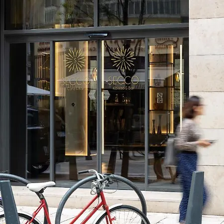 Appart hôtel Emerald Luxury Downtown With Free Sauna & Gym